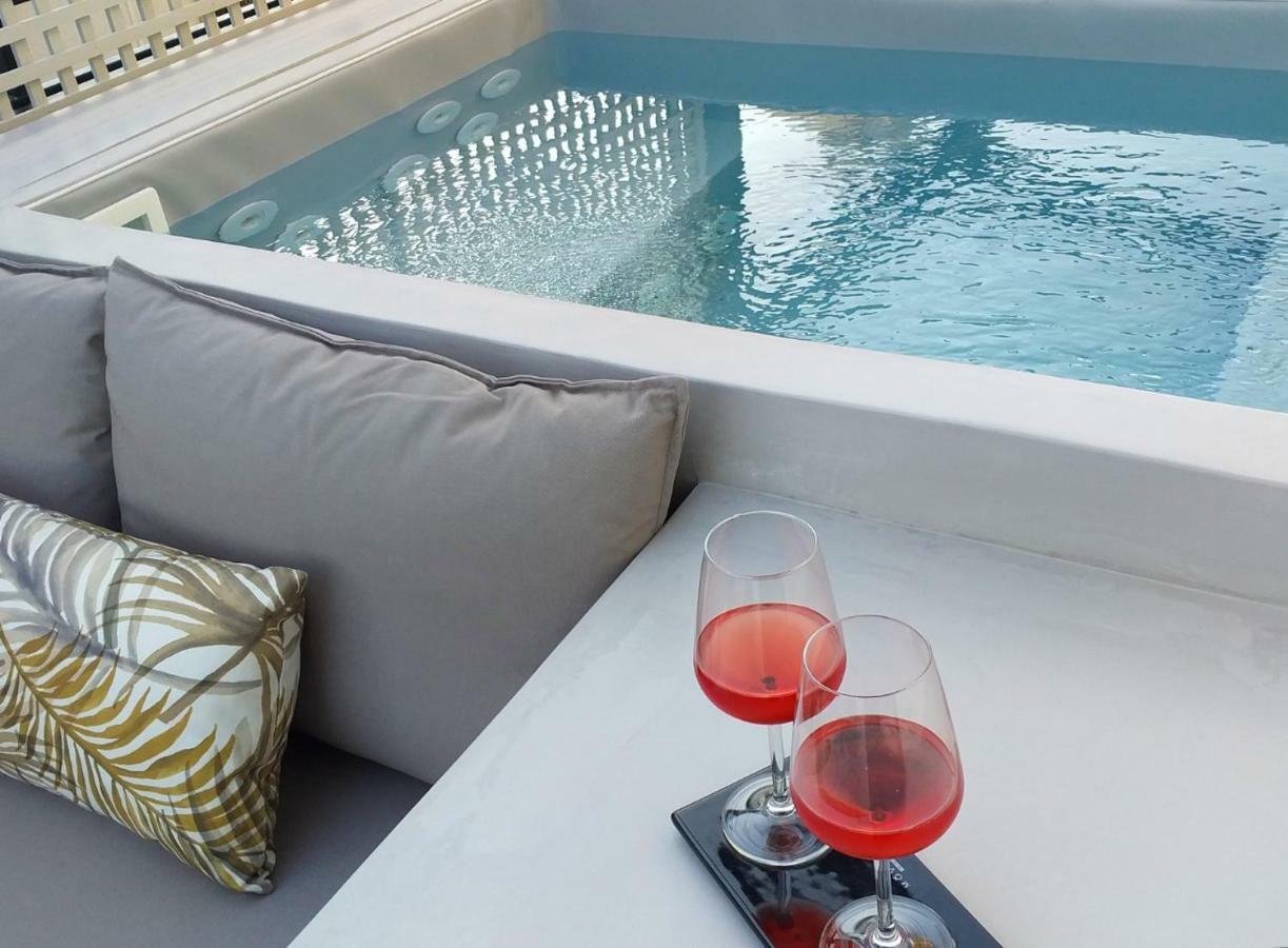 *** Boutique Syntagma Apartment W/ Plunge Pool *** Athen Eksteriør bilde